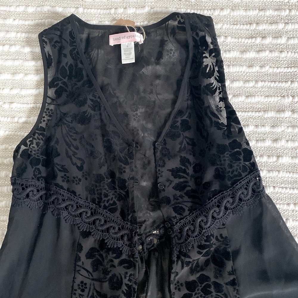 Black Sheer Flowy Kimono